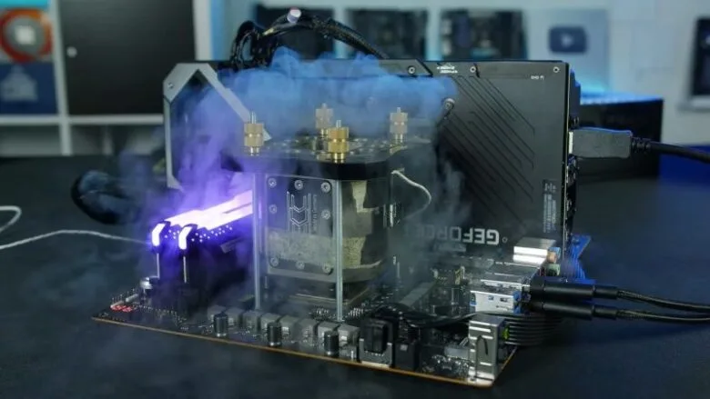 AMD Ryzen 9 5950X Overclocked to 6.35 GHz