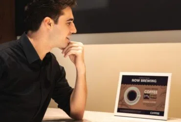 13-Inch Color E-Paper
