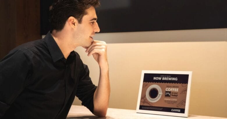 13-Inch Color E-Paper